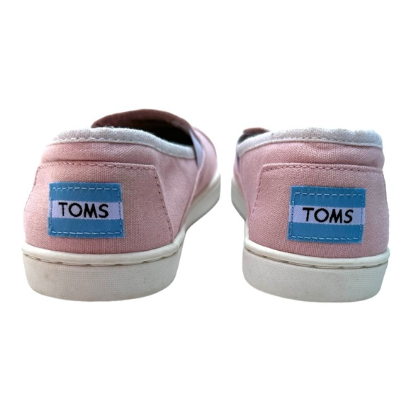 Tom’s Size 2(Youth) pink and white canvas slip-ons. - Picture 4 of 6